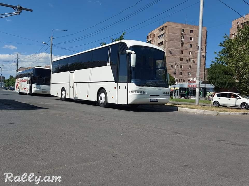 Պատվերով մինիվեն սպրինտեռ ավտոբուս