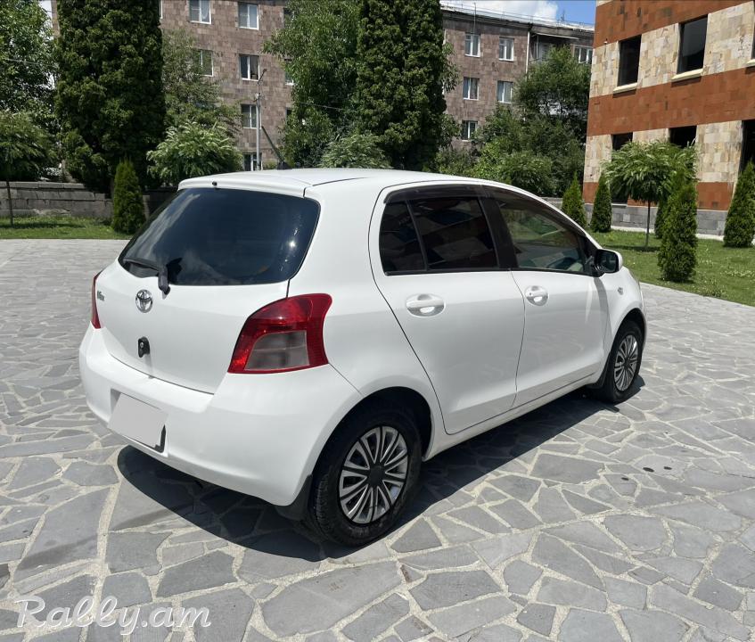 Toyota VITZ 2007