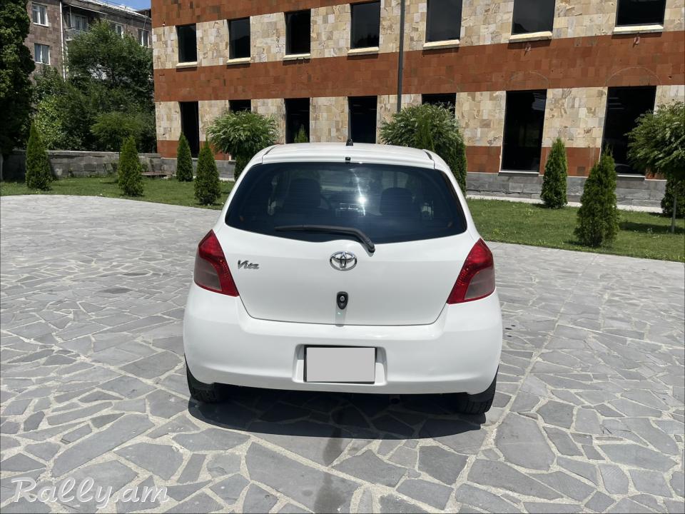 Toyota VITZ 2007