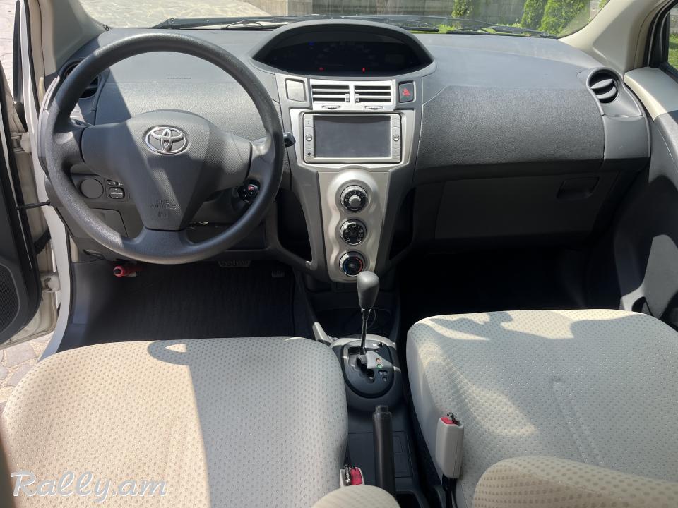 Toyota VITZ 2007