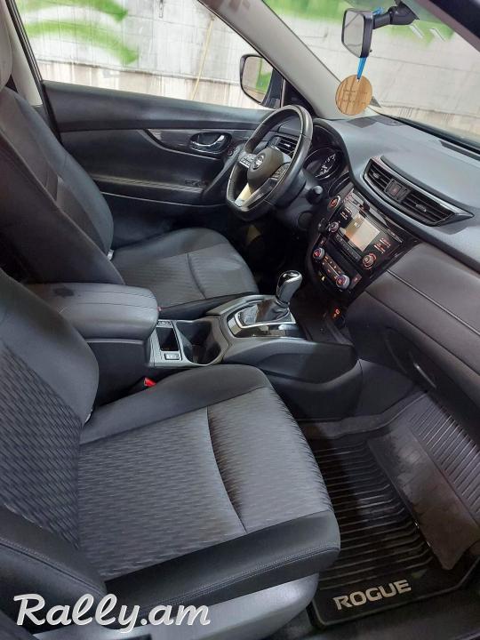 Nissan Rogue