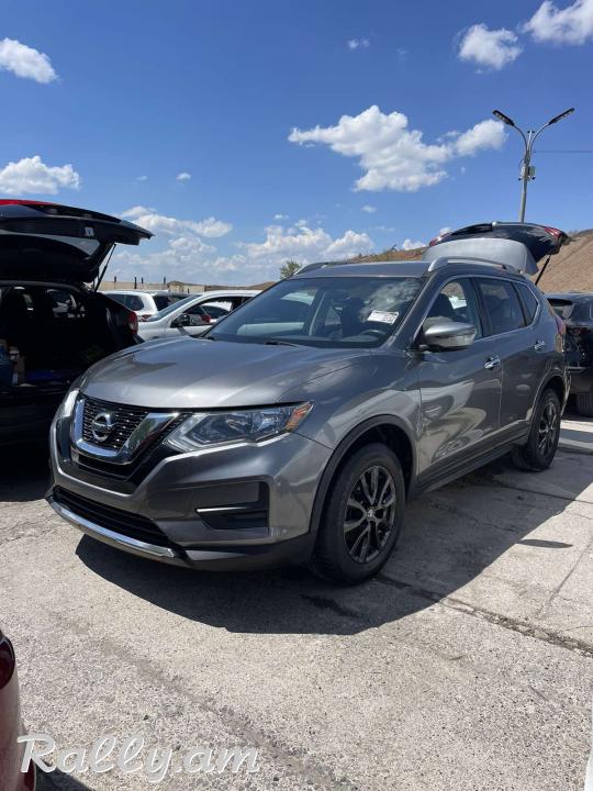 NISSAN ROGUE 2017 թիվ 2,5 լիր լիաքարշակ: գտնվում է շատ լավ վիճակում: 