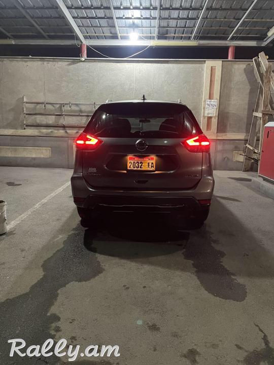 NISSAN ROGUE 2017 թիվ 2,5 լիր լիաքարշակ: գտնվում է շատ լավ վիճակում: 