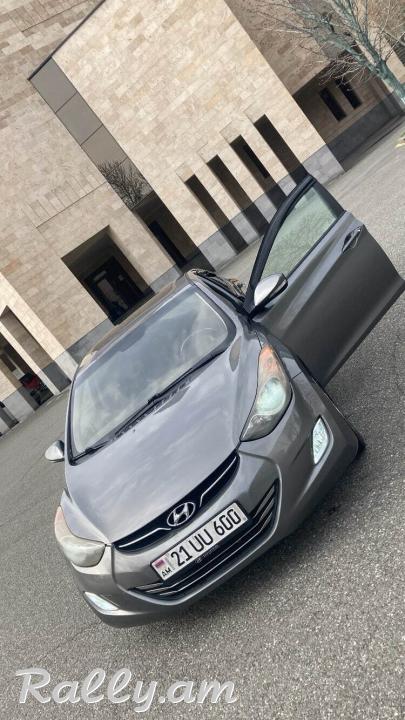 Hyundai Elantra Limited 1.8 2011