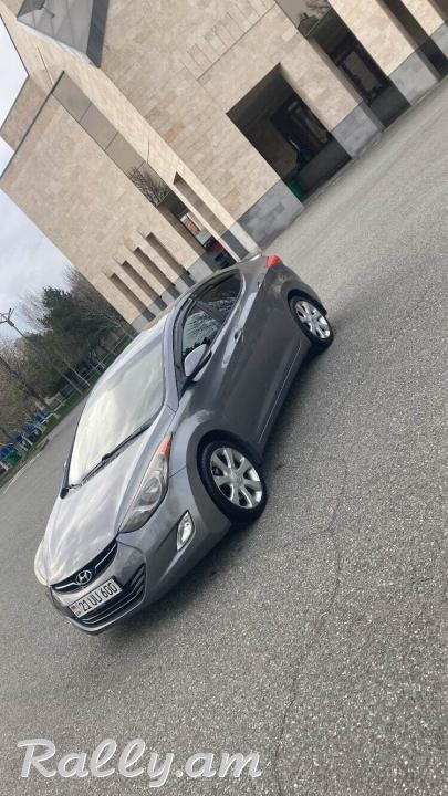 Hyundai Elantra Limited 1.8 2011