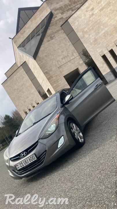 Hyundai Elantra Limited 1.8 2011