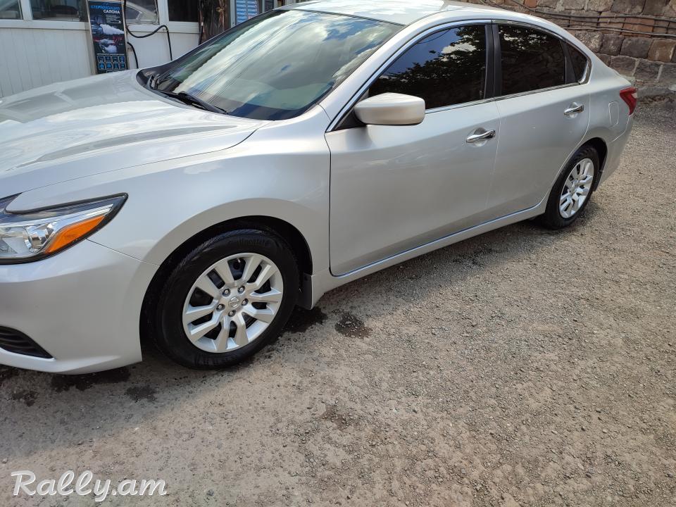 NISSAN ALTIMA 