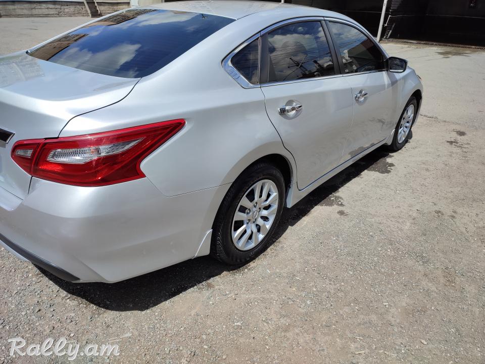 NISSAN ALTIMA 