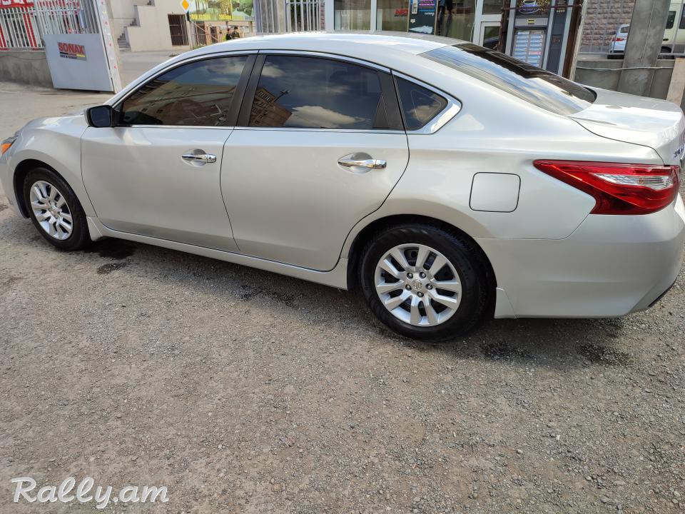 NISSAN ALTIMA 