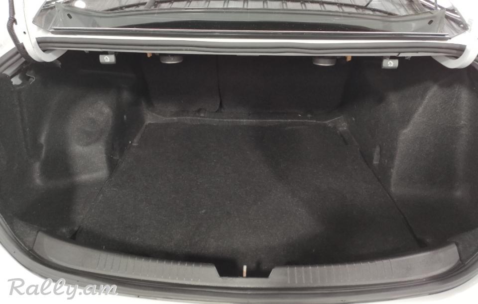 CHEVROLET MALIBU KOJ SALON 