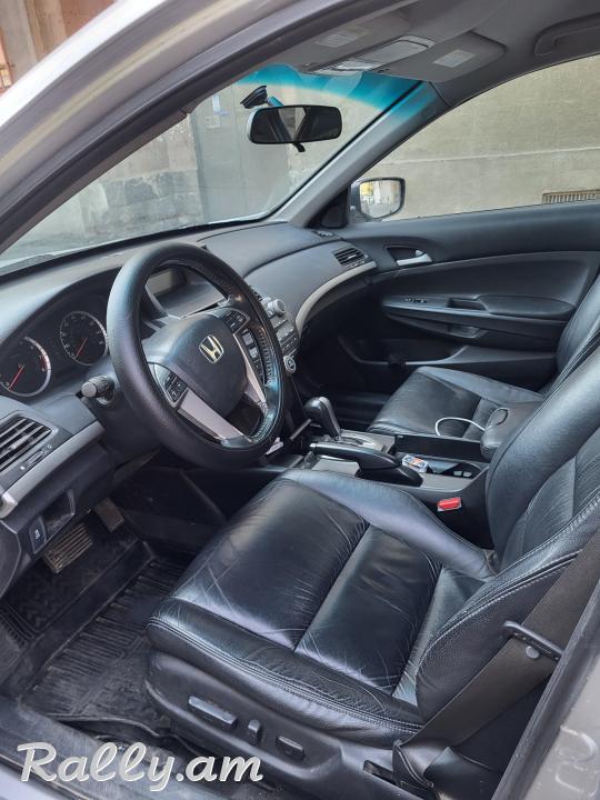 Շտապ վաճառվում է 2012 թվականի Honda Accord մակնիշի մեքենա