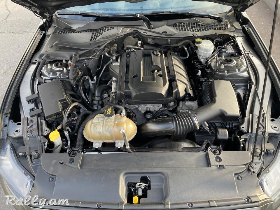 Ford Mustang 2015 Idealakan Vichak