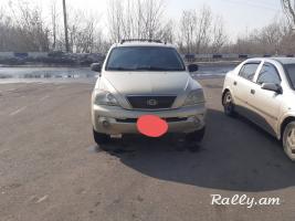 Շաաատ շտապ վաճառվում է Kia Sorento 2002թ 3,5 LX  4x4 Հնարավոր է նաև փոխանակում