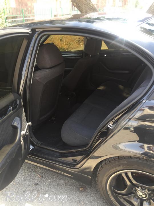 Վաճառվում է BMW e46