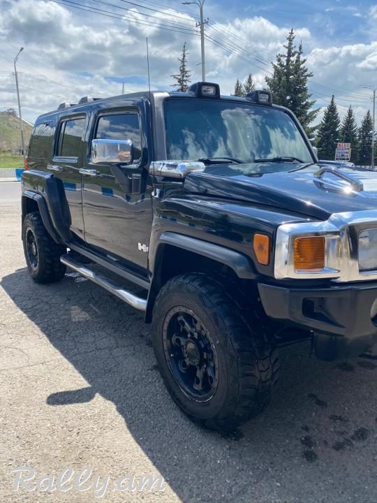 Hummer H3 
