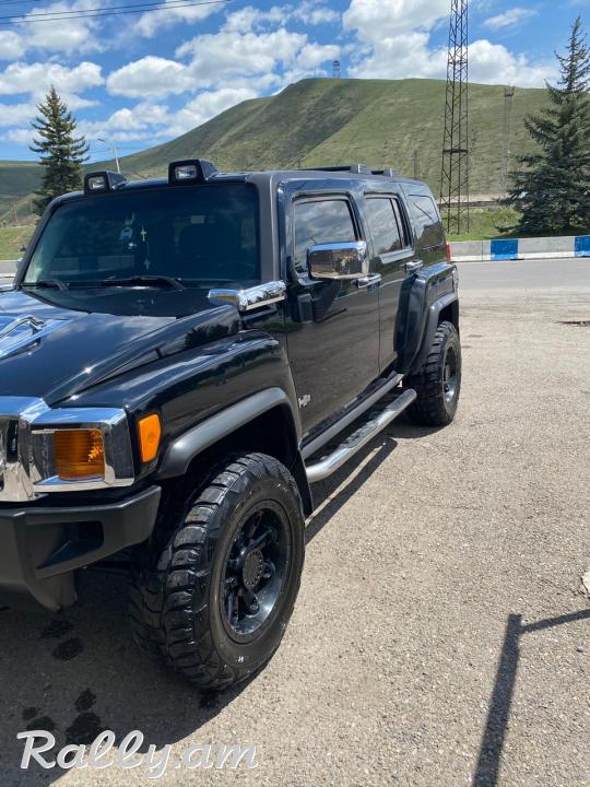 Hummer H3 