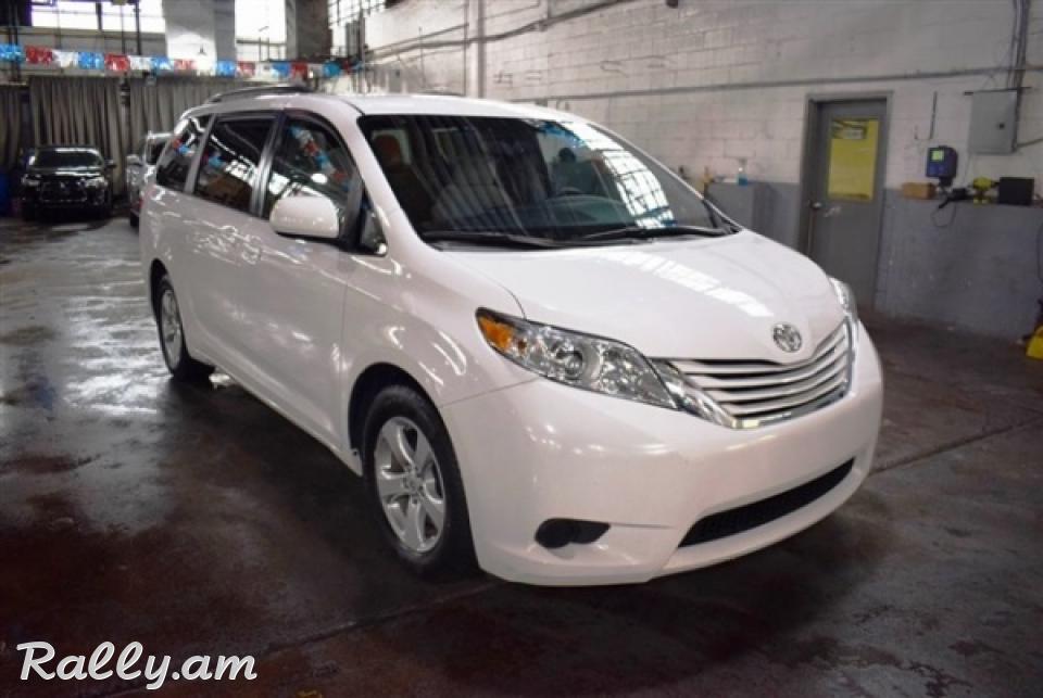 2017 Toyota Sienna for sell