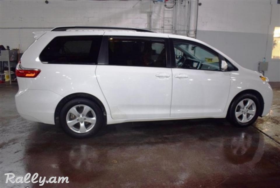 2017 Toyota Sienna for sell