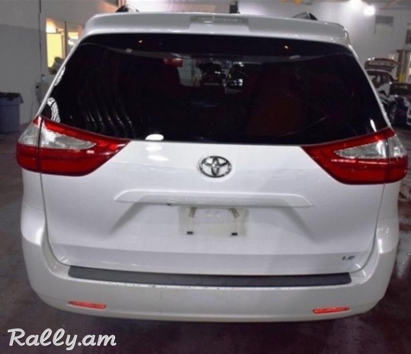 2017 Toyota Sienna for sell