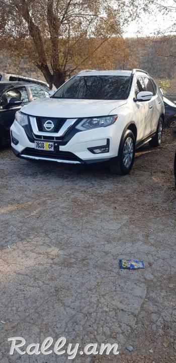 Nissan Rogue SV 2.5