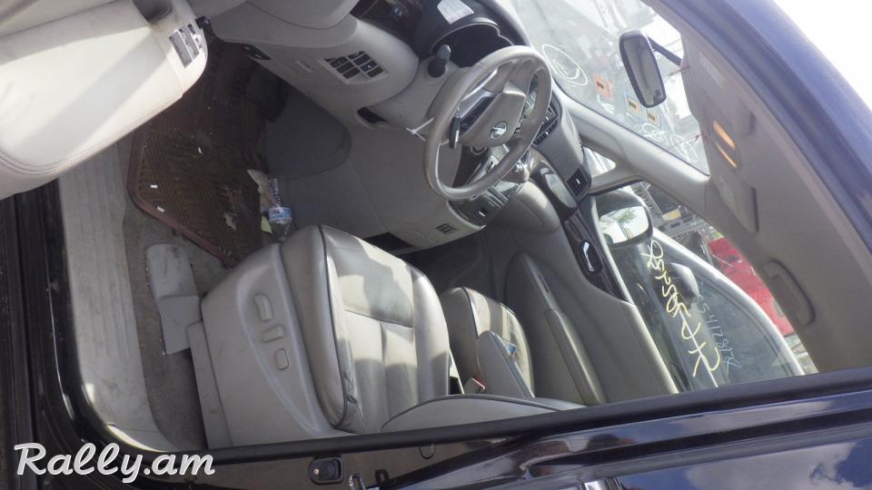 NISSAN QUEST S 2013