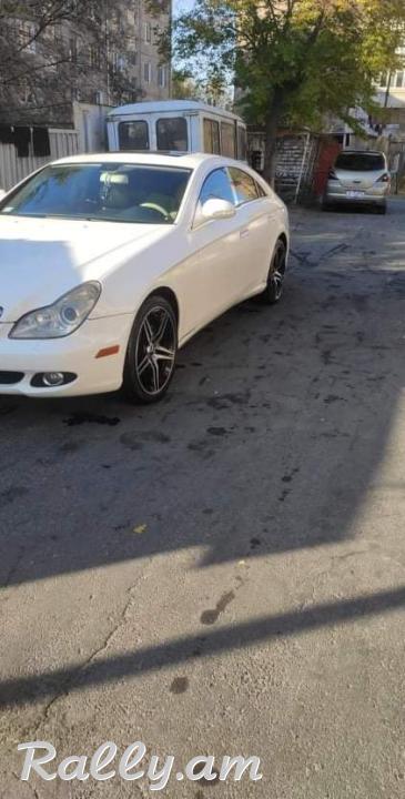 Mercedes benz cls 500