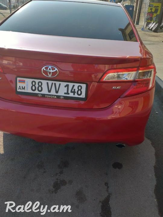 Продаётся Toyota Camry 2.5 