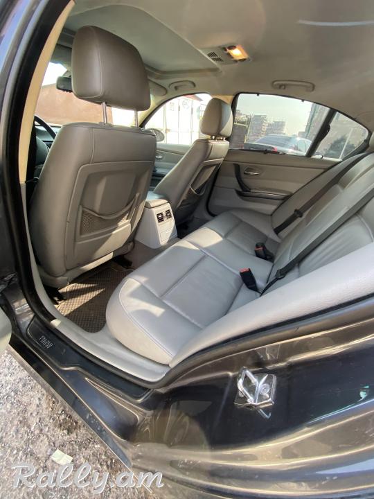 BMW E90 2005