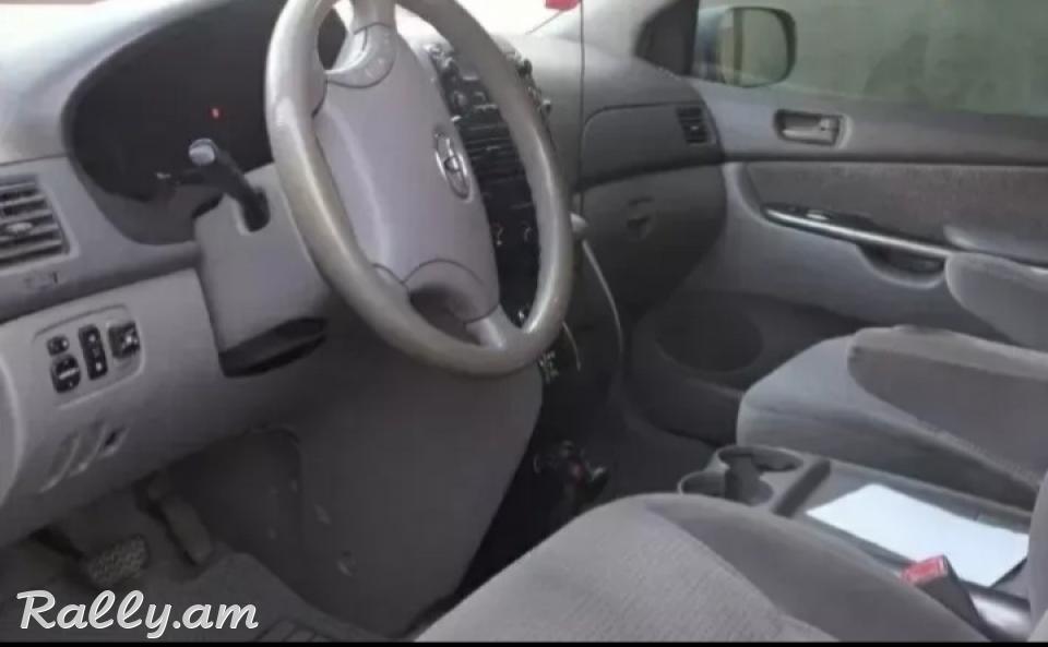 Toyota Sienna 2006 