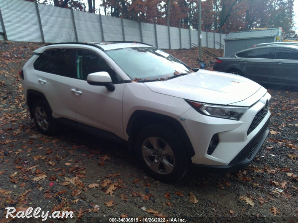 2019 Toyota RAV4, Xle
