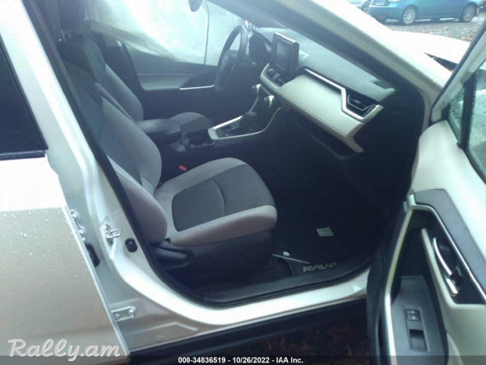 2019 Toyota RAV4, Xle