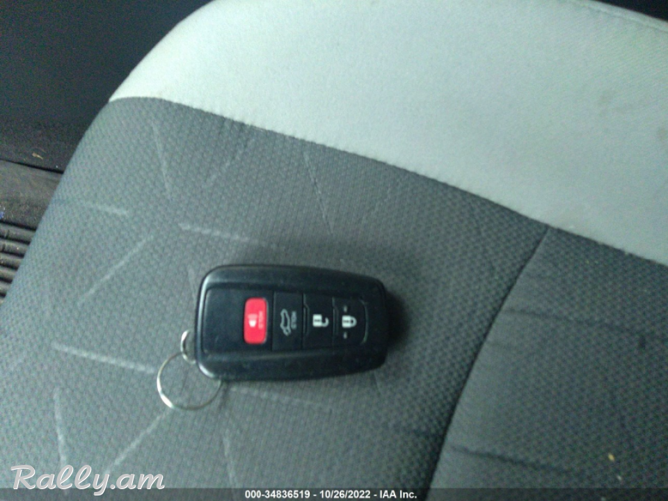 2019 Toyota RAV4, Xle