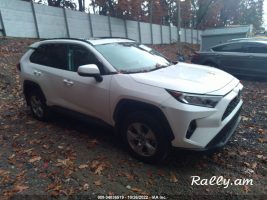 2019 Toyota RAV4, Xle