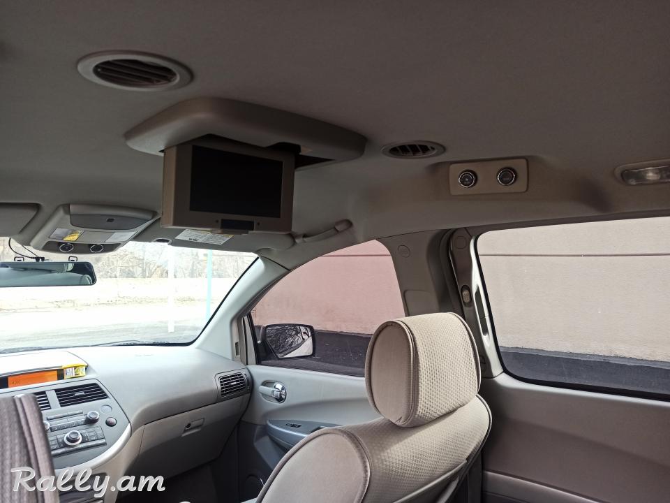Nissan Quest 