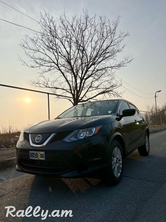Nissan rogue sport