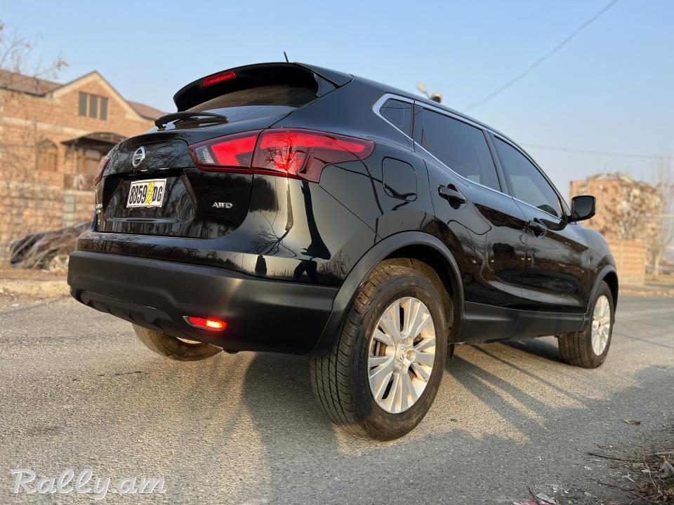 Nissan rogue sport