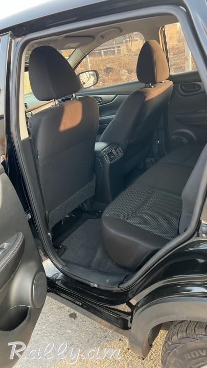 Nissan rogue sport