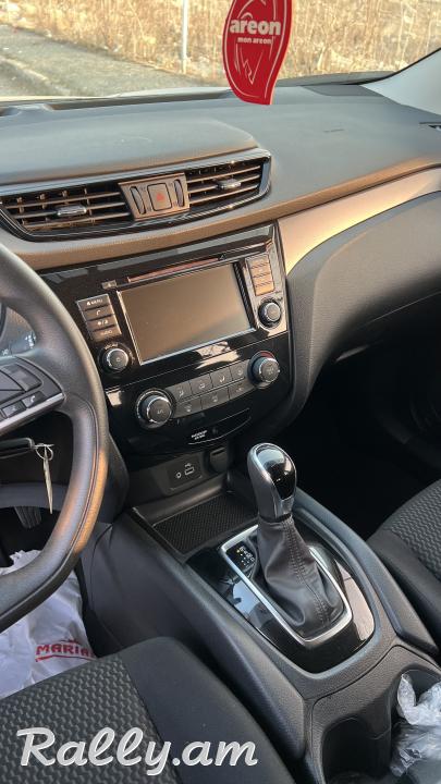 Nissan rogue sport