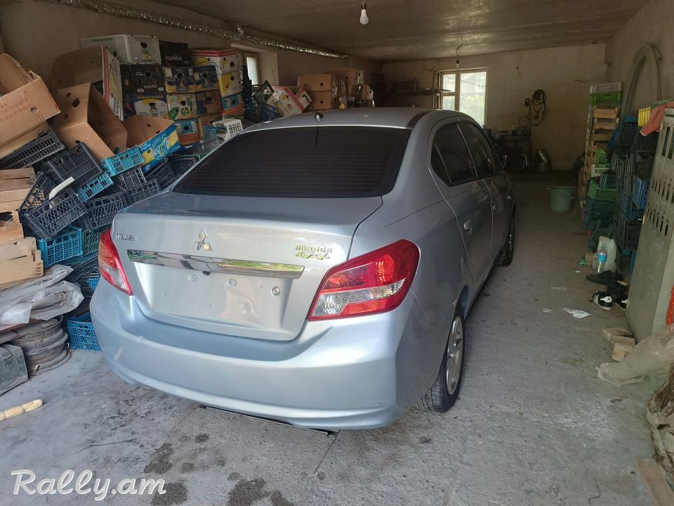 Mitsubishi mirage G4 