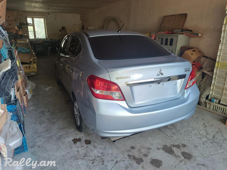 Mitsubishi mirage G4 