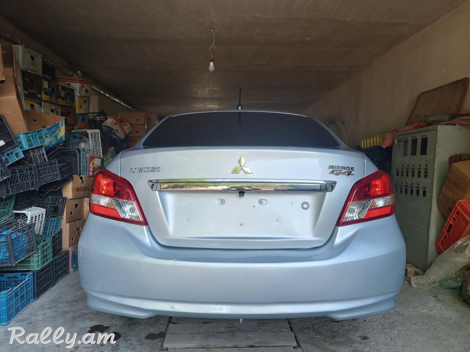 Mitsubishi mirage G4 
