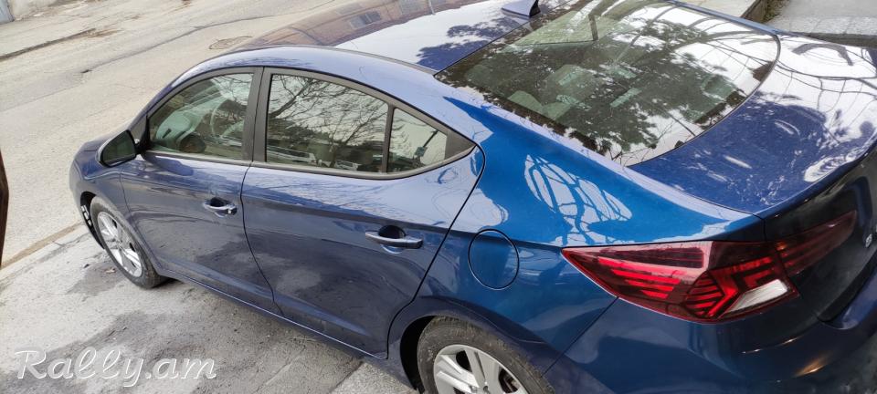 Hyundai Elantra 2019