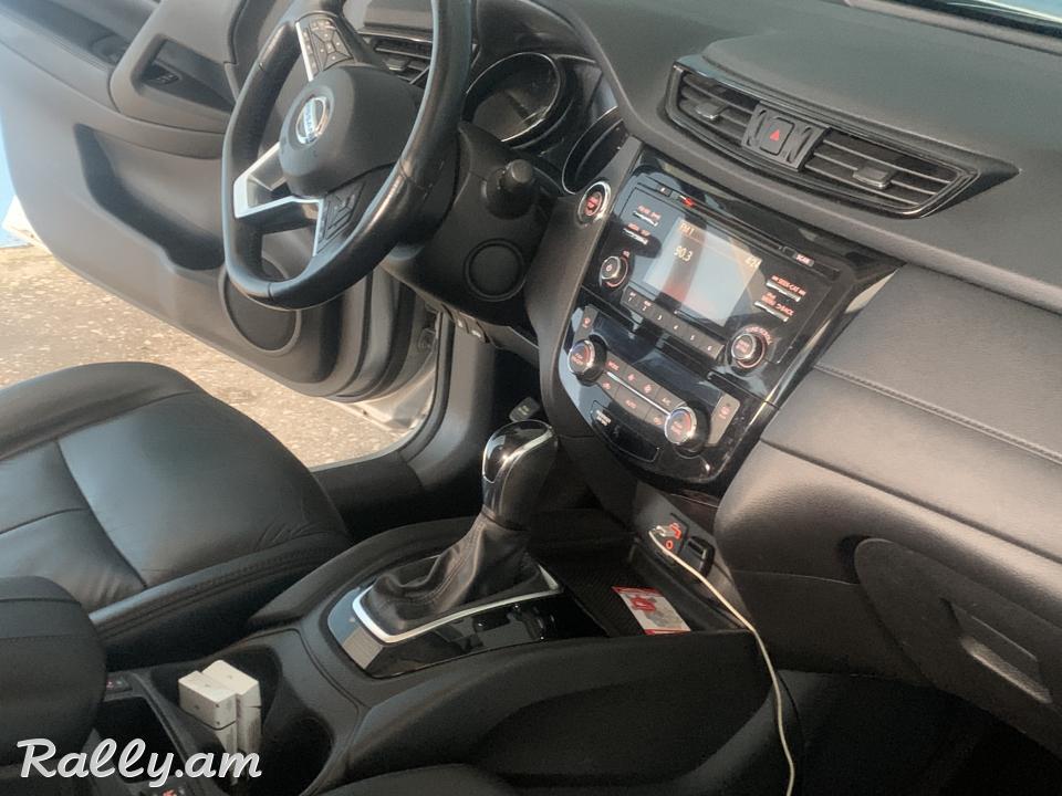 Nissan rouge 