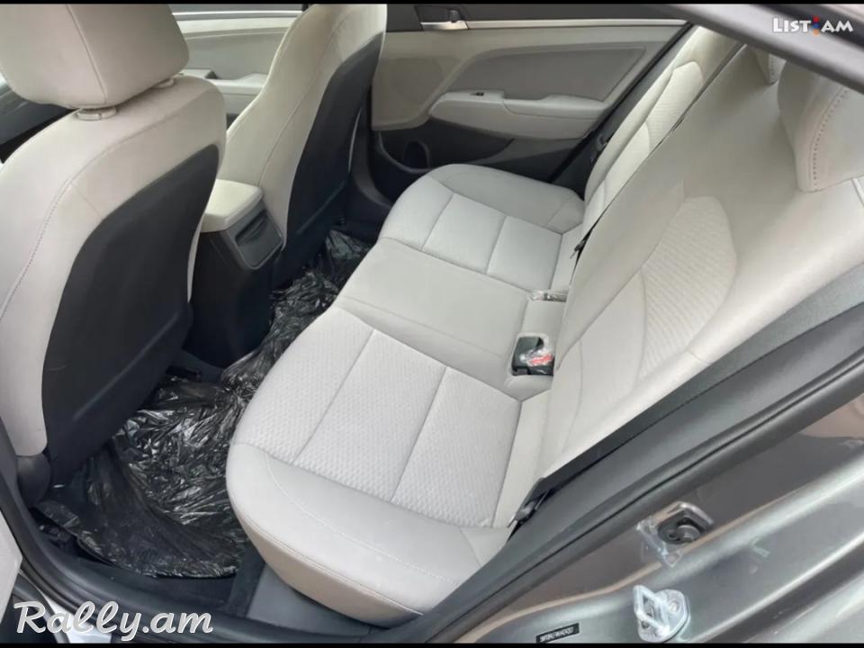 Hyundai Elantra, 2.0 л., 2018 г. Restyling 