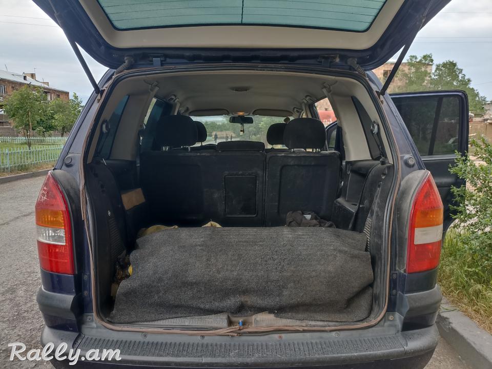 Opel Zafira