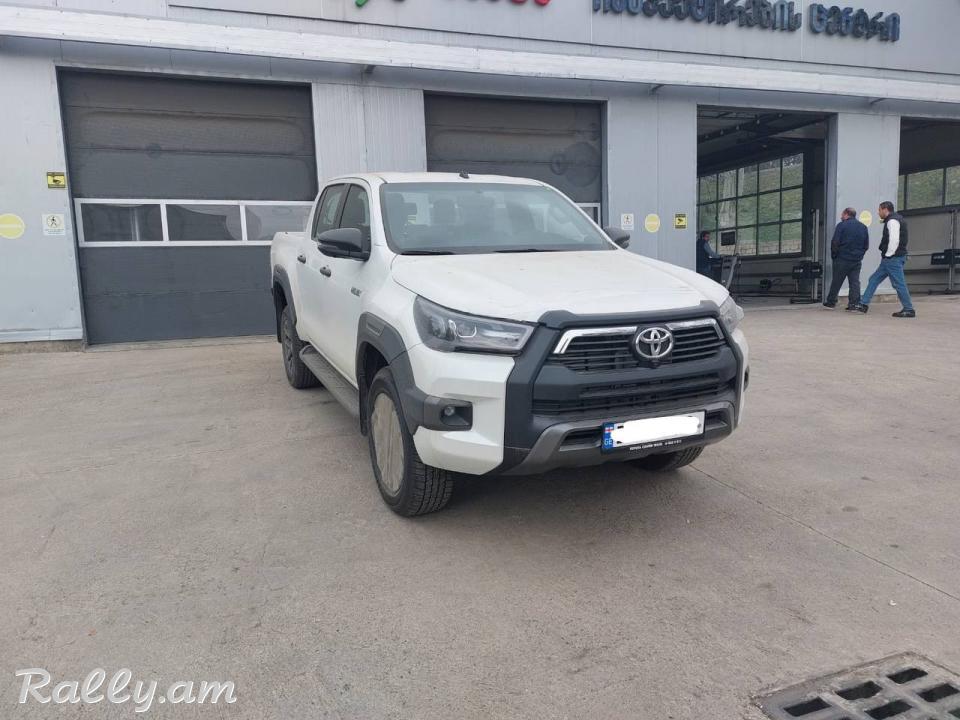 2022 Toyota Hilux