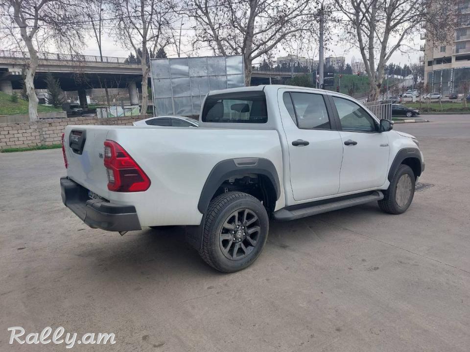 2022 Toyota Hilux