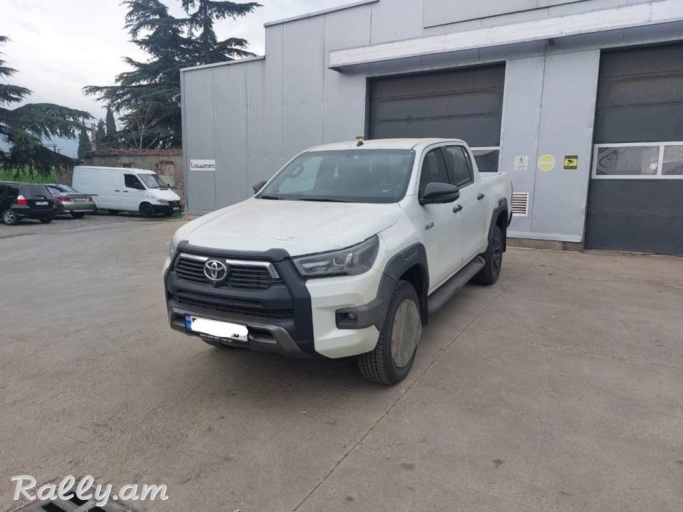 2022 Toyota Hilux