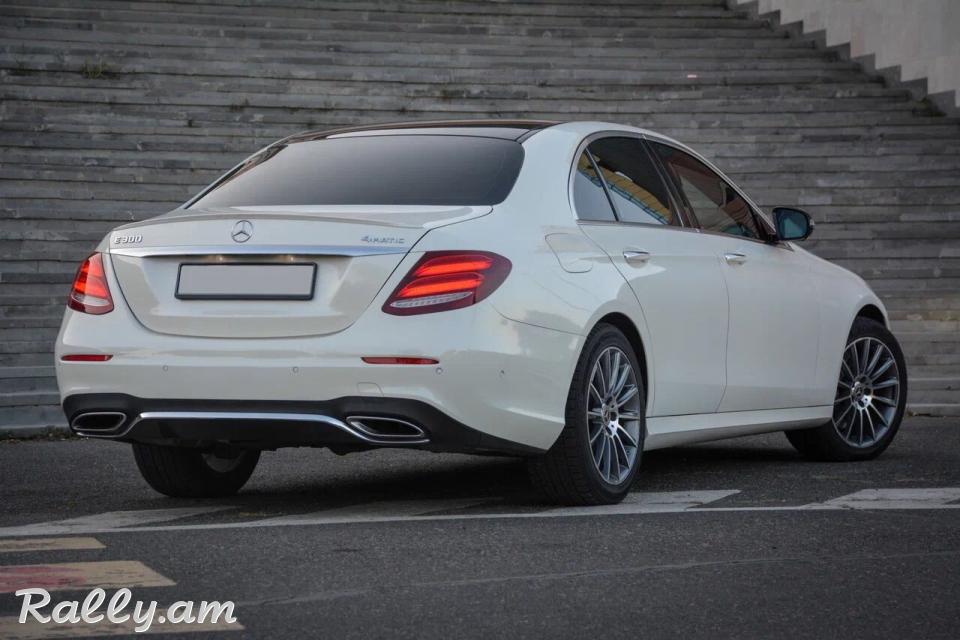 W213 AMG Mercedes E300 4wd- սպիտակ մարգարիտ։ Յուրահատուկ կոմպլեկտացիա