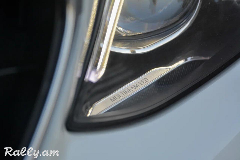 W213 AMG Mercedes E300 4wd- սպիտակ մարգարիտ։ Յուրահատուկ կոմպլեկտացիա